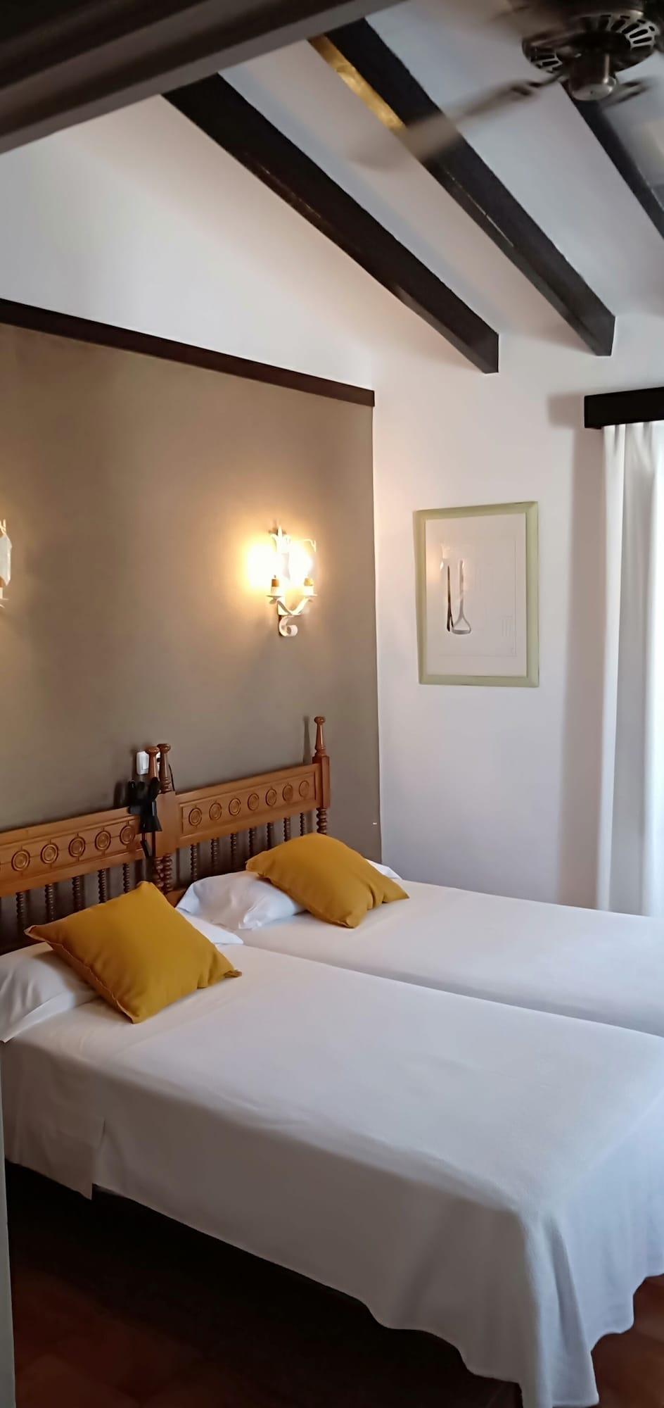 Hostal Cas Bombu Cala Ratjada  Buitenkant foto