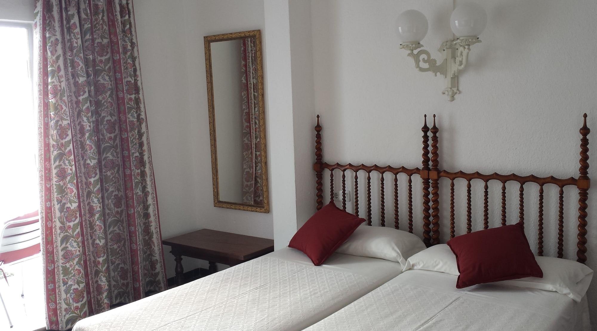 Hostal Cas Bombu Cala Ratjada  Buitenkant foto