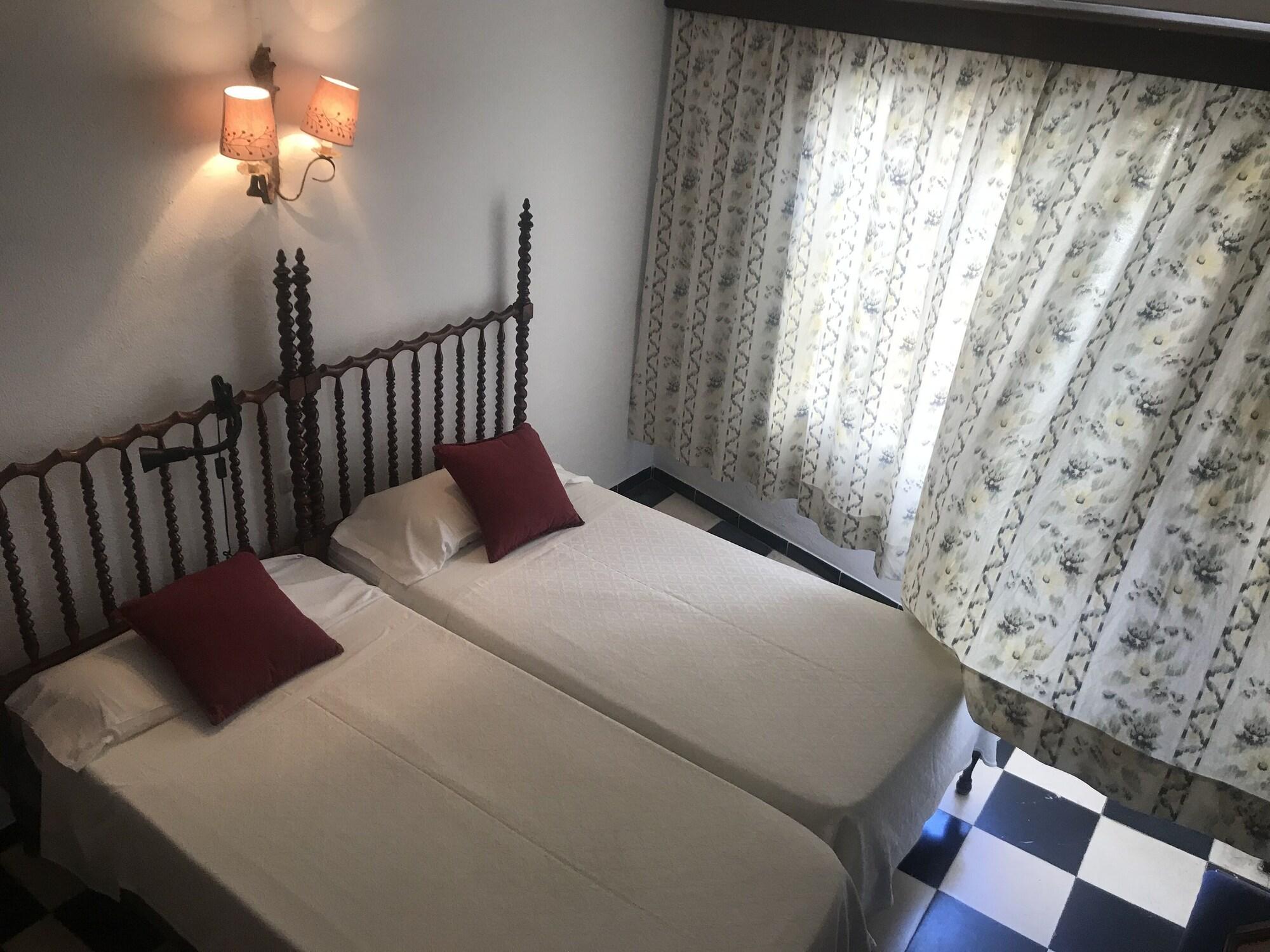 Hostal Cas Bombu Cala Ratjada  Buitenkant foto