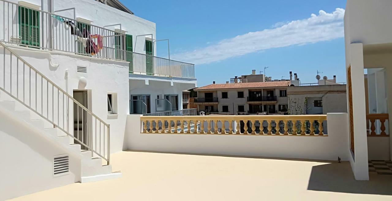 Hostal Cas Bombu Cala Ratjada  Buitenkant foto