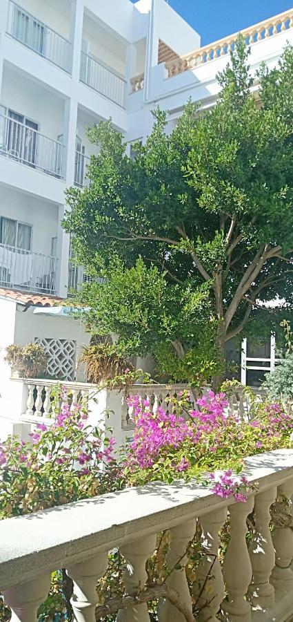 Hostal Cas Bombu Cala Ratjada  Buitenkant foto