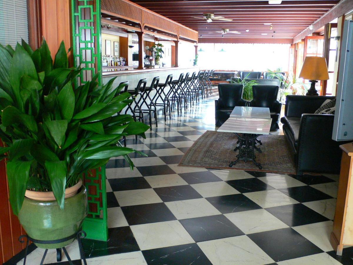 Hostal Cas Bombu Cala Ratjada  Buitenkant foto